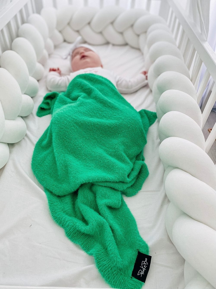 K007 BABY BLANKET ALPACA GREEN